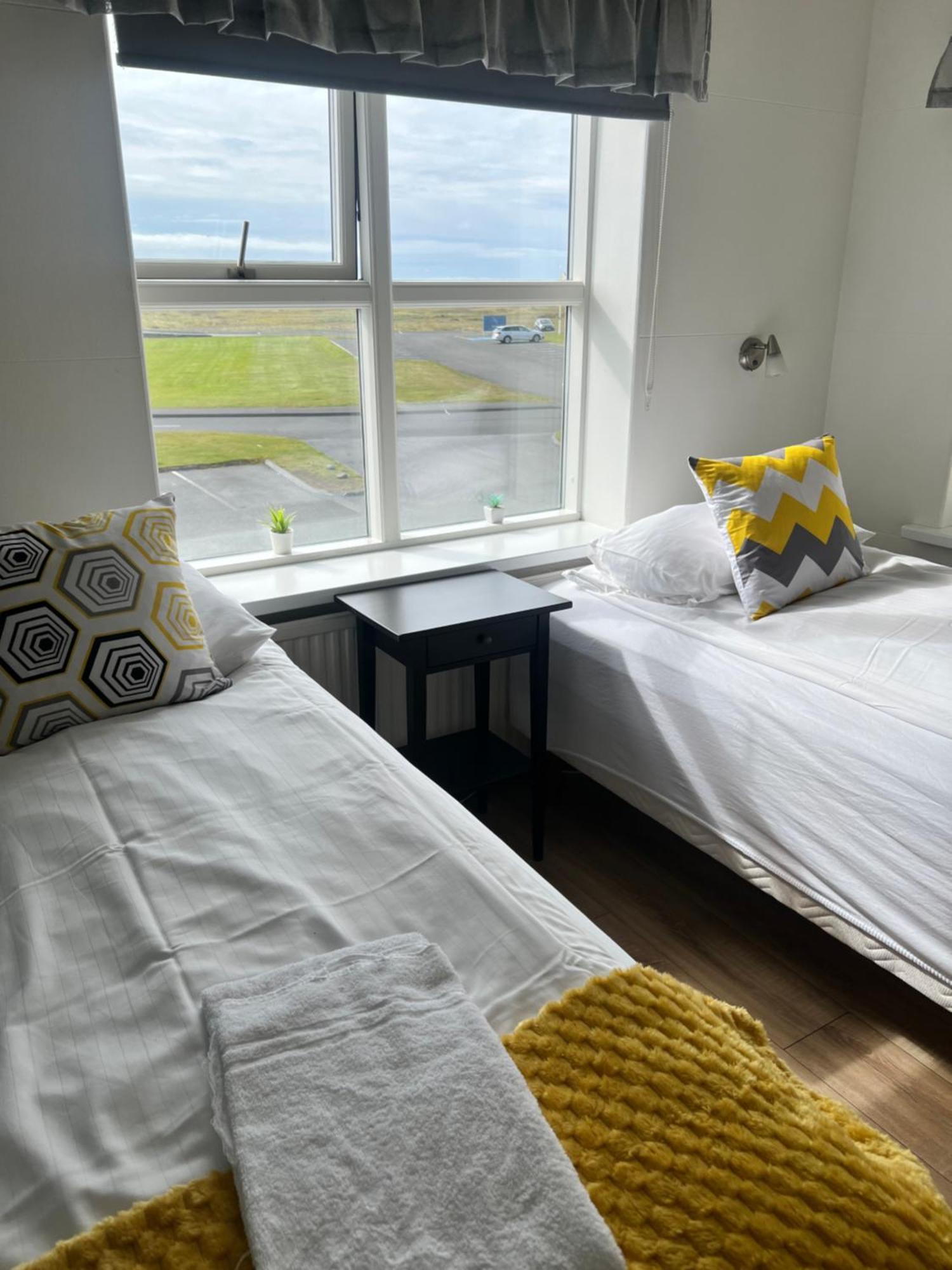 Guesthouse Hvammur By The Harbour Höfn Exteriör bild